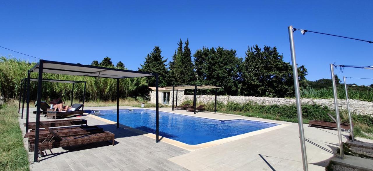 Superbe Mas En Pierres De 350 M2 Avec Piscine Pool House Wifi Parking Gratuits Hotel Rochefort-du-Gard Exterior foto